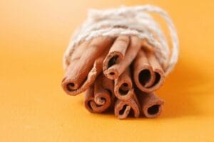 sugar-free mulling spices: cinnamon sticks