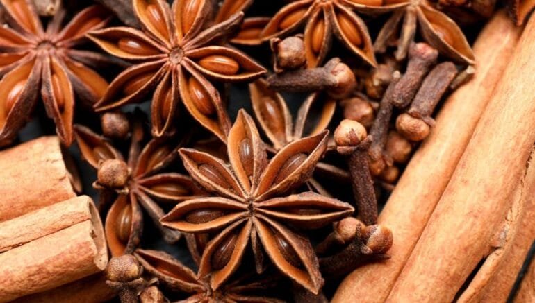 how long do mulling spices last?